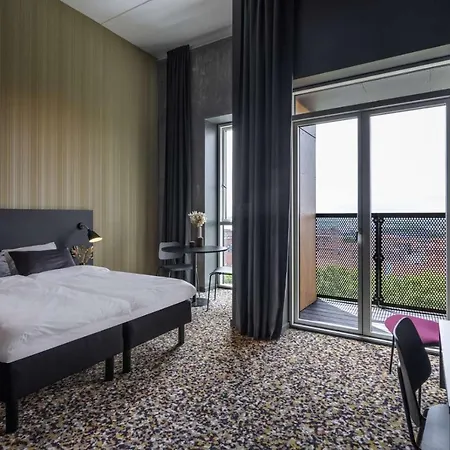 Hotel Peak 12