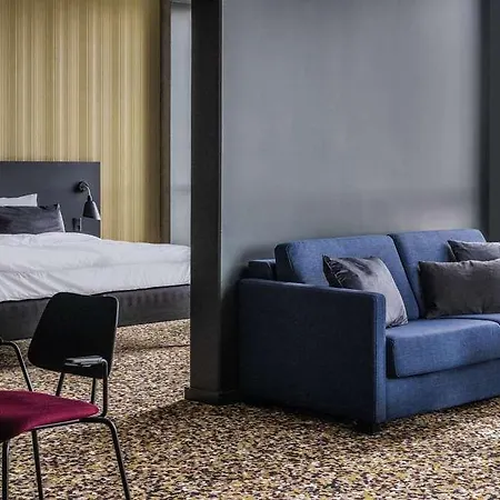 Peak 12 Hotel Viborg