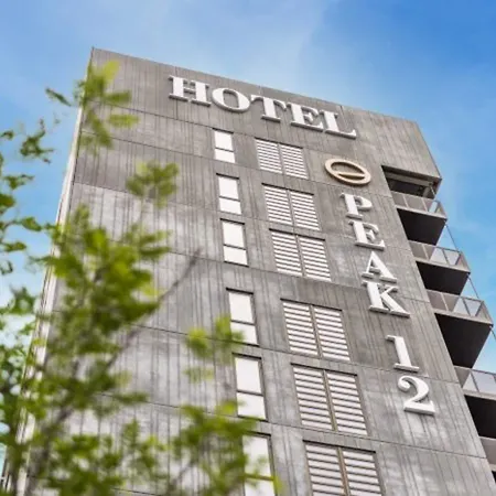 Peak 12 Hotel 4*