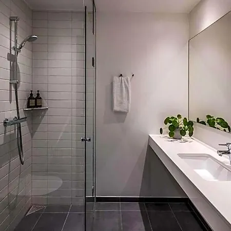 Peak 12 Hotel 4*